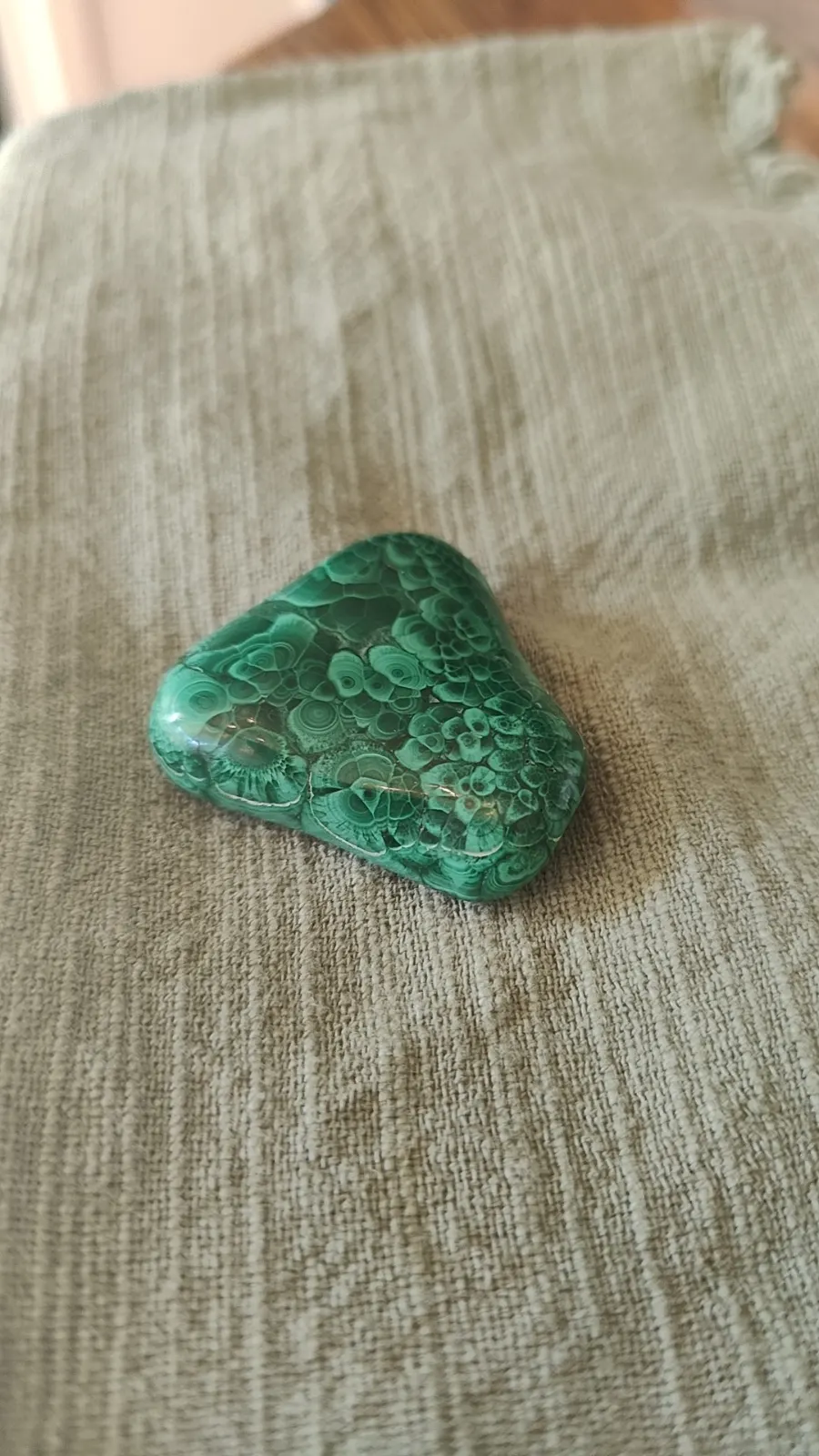 Click Crystal Fast Heather malachite thumbled — Crystal Cave Minerals